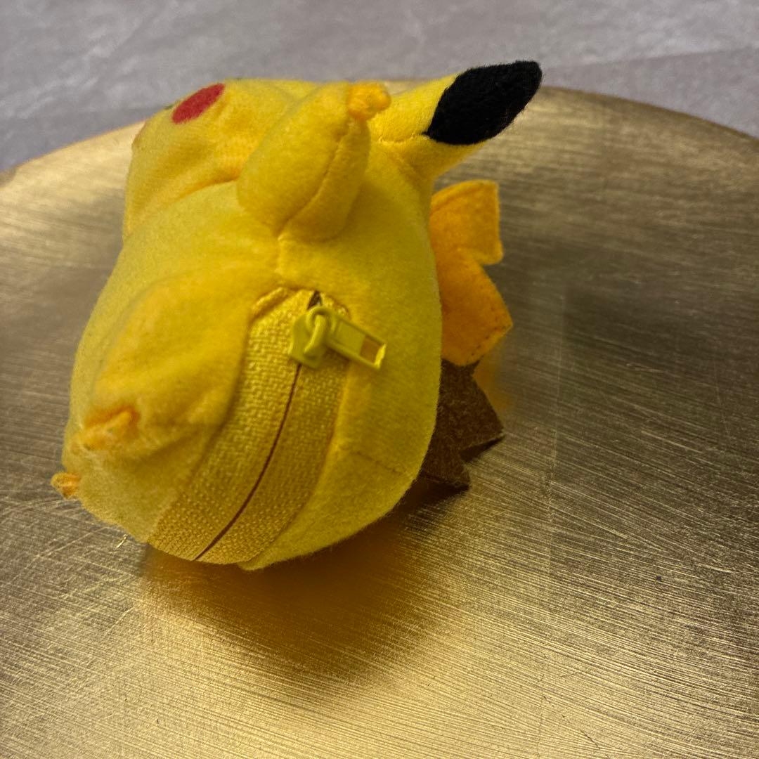 【希少】ピカチュウ バンザイぬいぐるみ TOMY（モンスターボール変身）