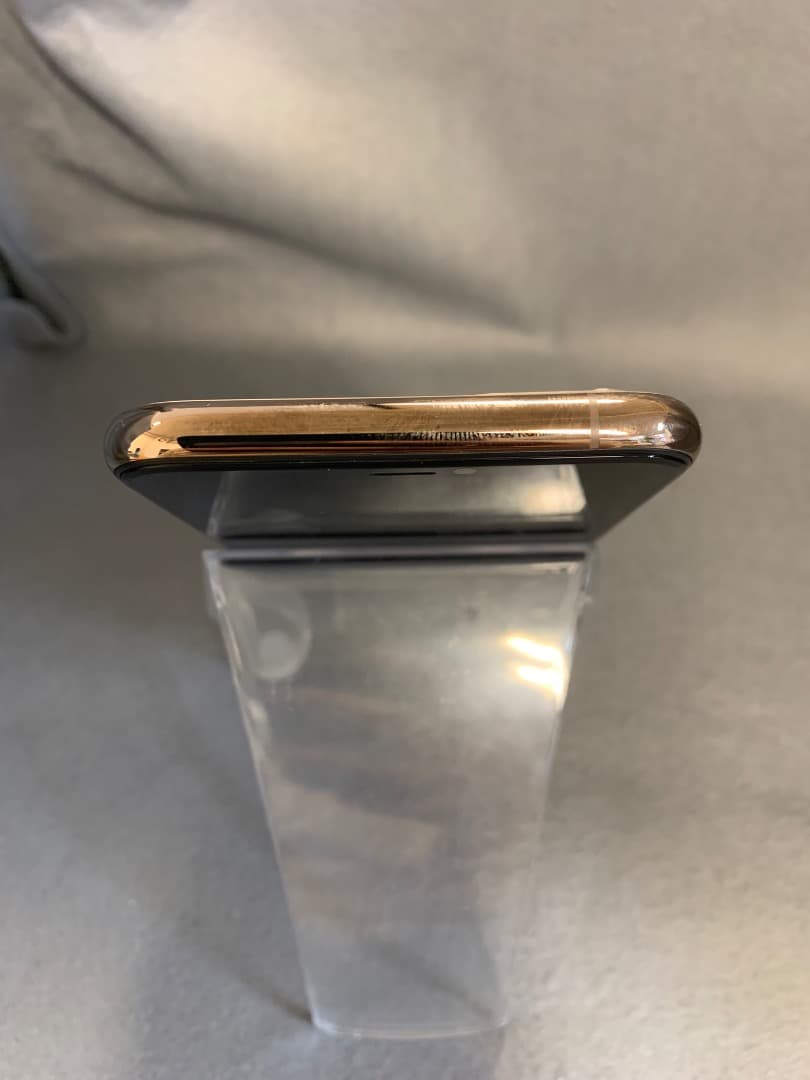 美品　国内版　SIMフリー　iPhone11 Pro 64GB ゴールド色