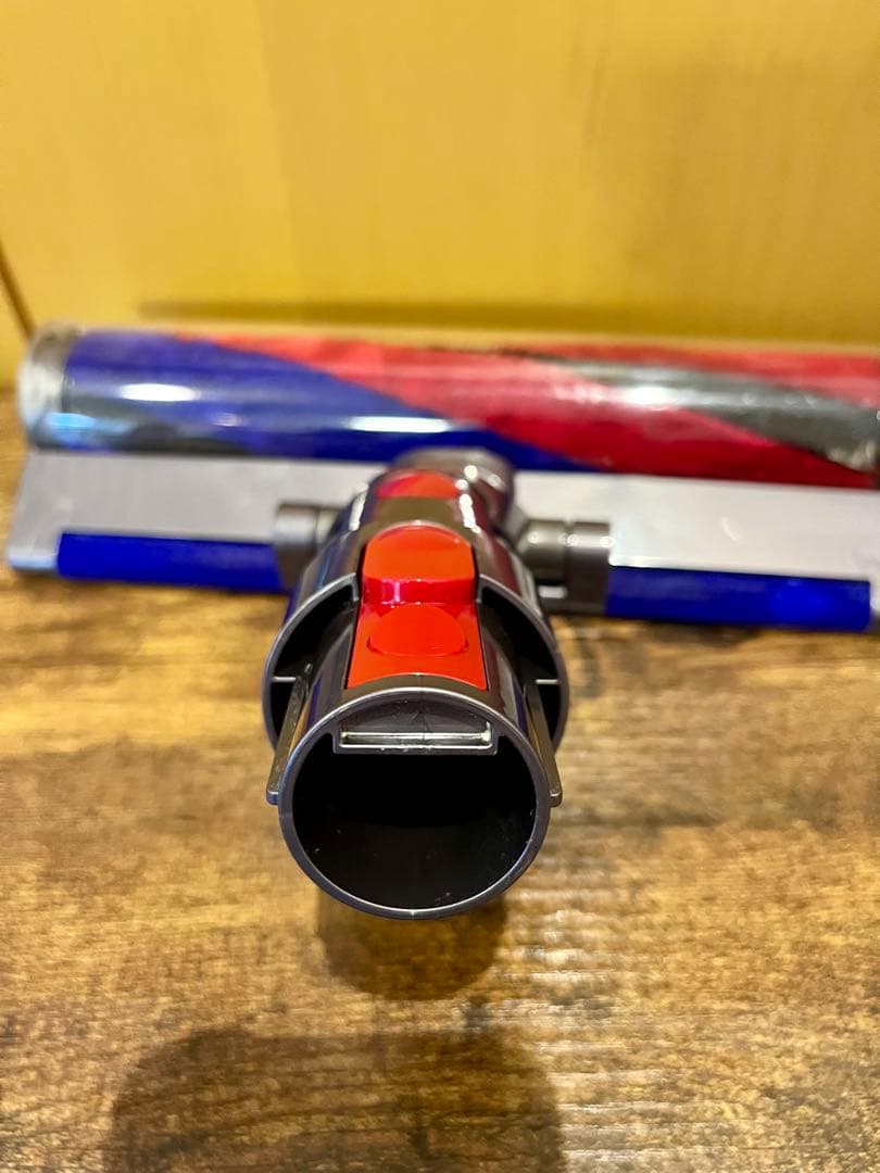 ダイソンV8 SV10K Slim スリムソフトローラーヘッド