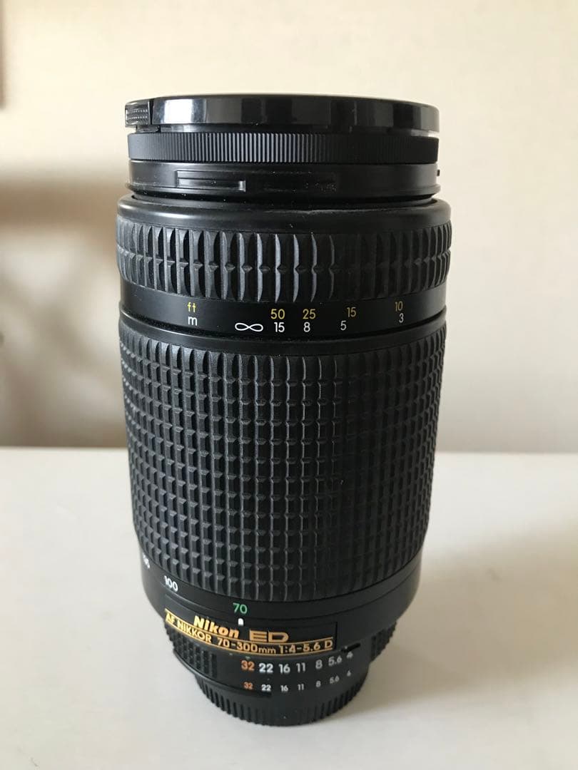 ニッコールzoomレンズ　70〜300mm f4〜5.6D