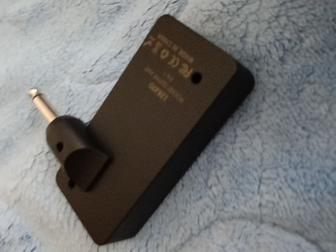 Donner HUSH-X エレキギター と SHUBB C4k カポタスト