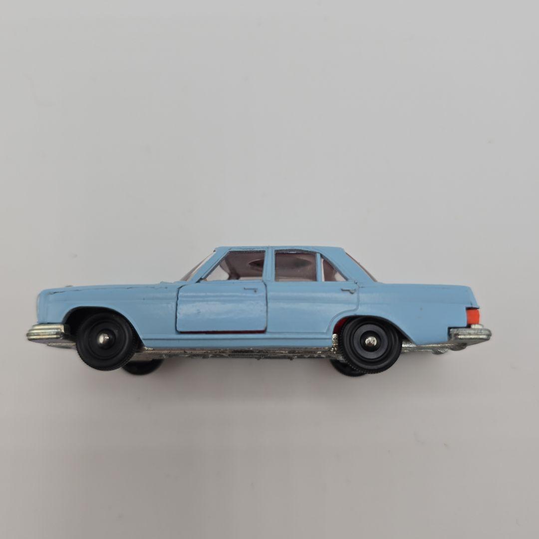 Siku Mercedes 250 ミニカー 水色