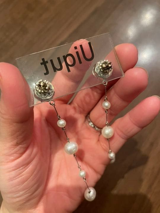 Uiqut ピアス