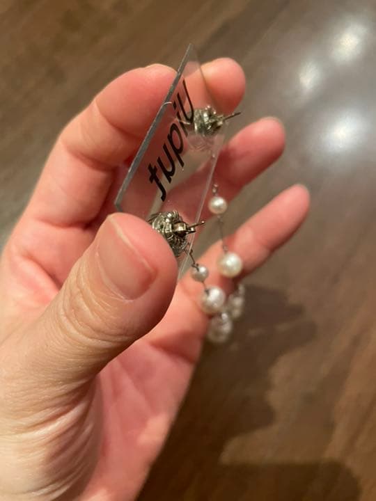 Uiqut ピアス