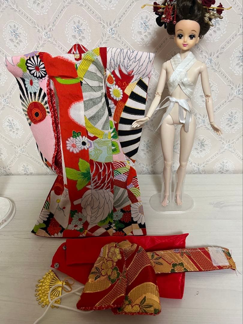 200円オフ！ジェニー人形付き花魁着物セット