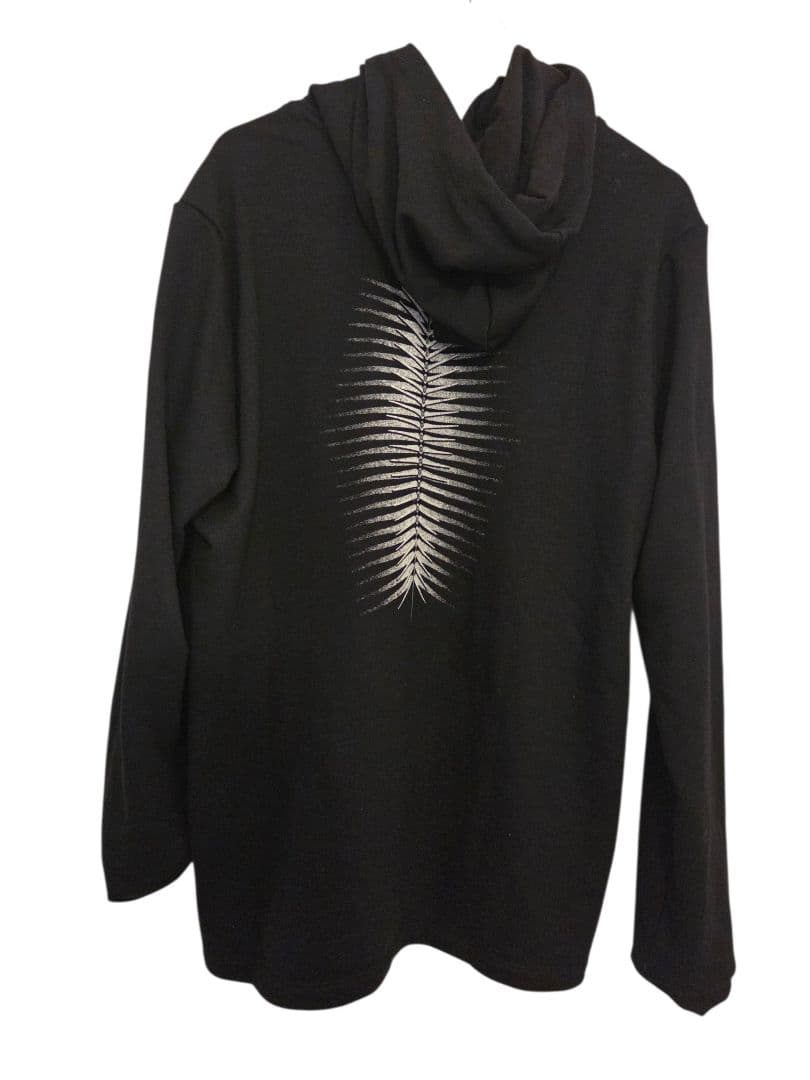 進撃の巨人「終尾の巨人」紐パーカー、黒