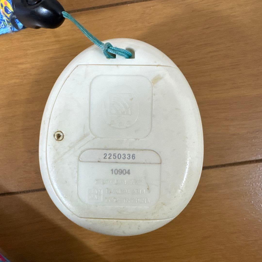 たまごっち カラフルストラップ付き