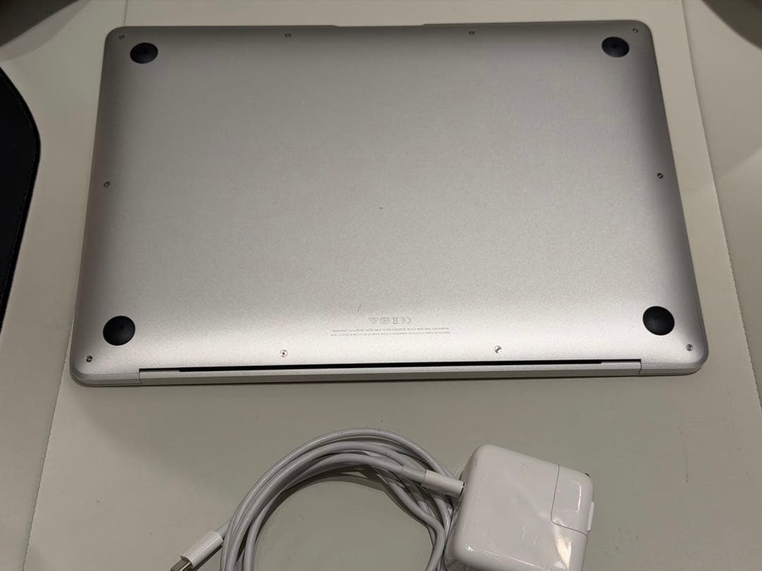 Apple MacBook Air (M1, 2020) シルバー JIS
