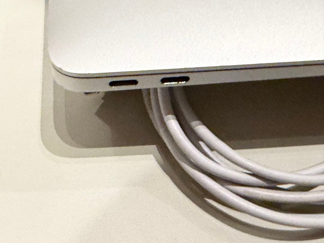 Apple MacBook Air (M1, 2020) シルバー JIS