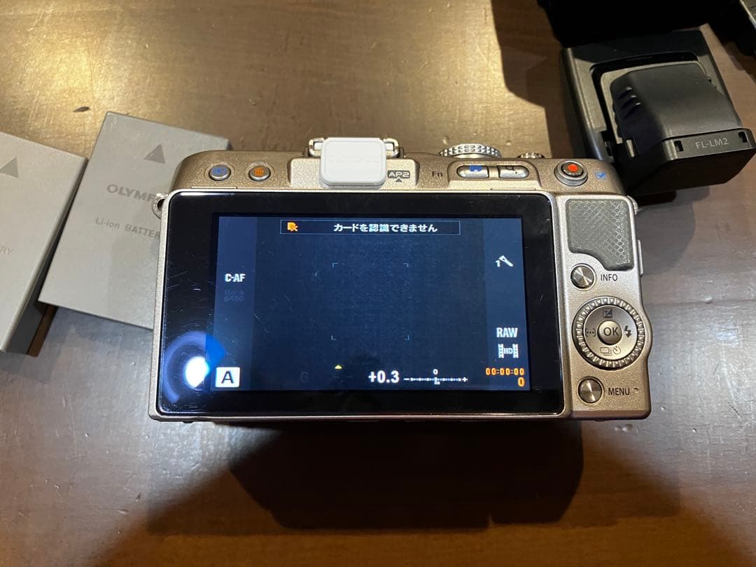 OLYMPUS E-PL3 ミラーレス一眼 シルバー