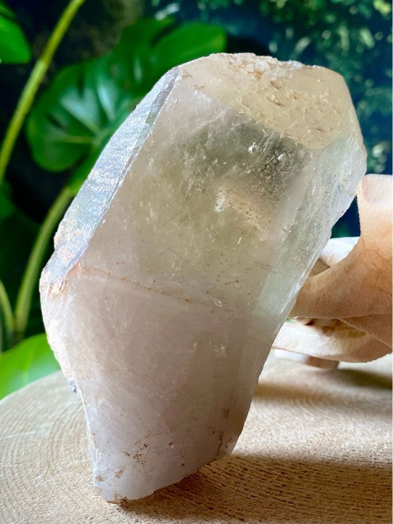 ライトニングクォーツ　雷水晶　天然石　ライトニングクリスタル　水晶　原石