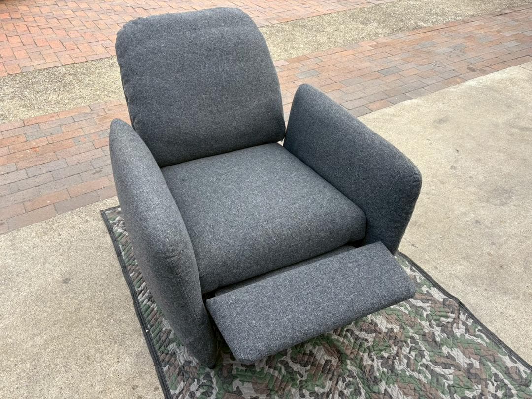 1人掛けソファ young man