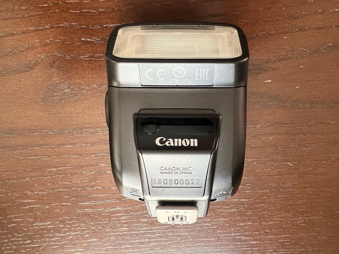 CanonEOSkissX8i ダブルズームキット+24mm単焦点+外部ストロボ