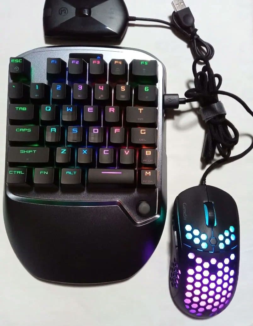 【美品】Gamesir Vx2片手ゲーミングキーボード&マウス　箱付き