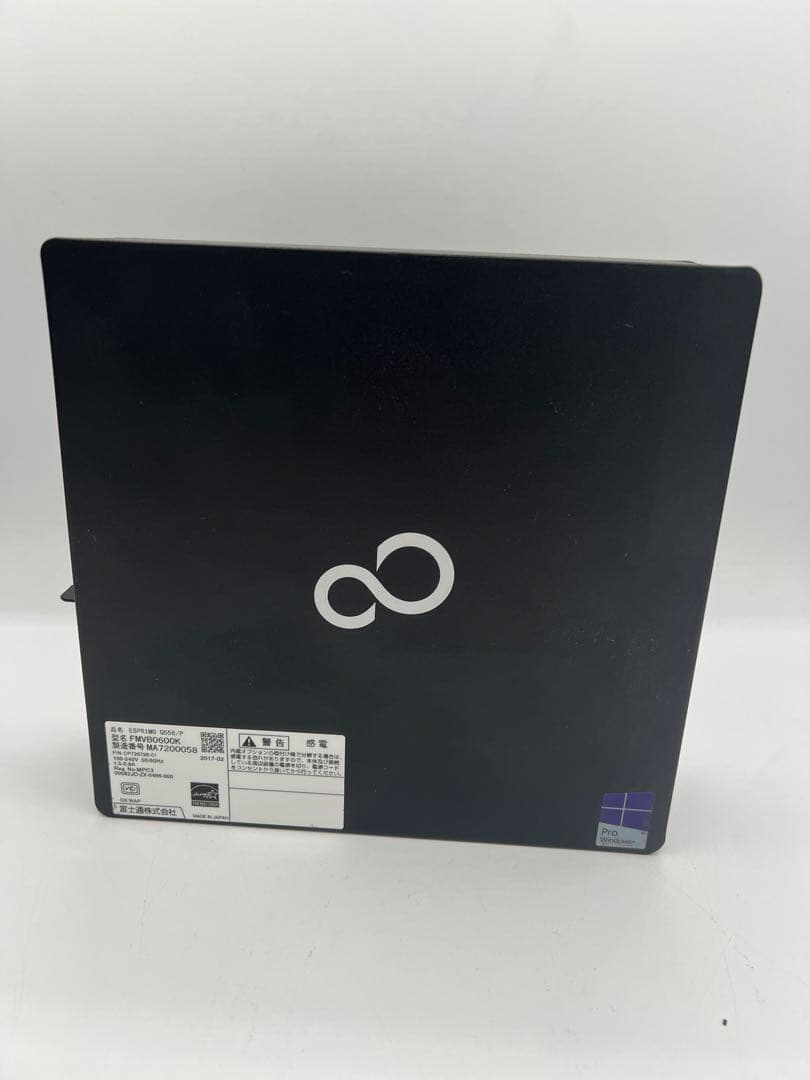 富士通 ウルトラスモールPC ESPRIMO Q556/P 10