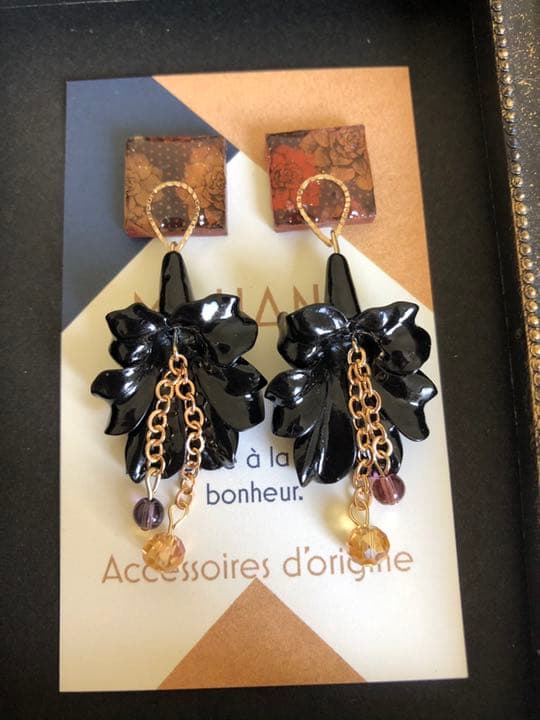 ✩.*˚レイチェル専用♡Lily black ピアス イヤリング