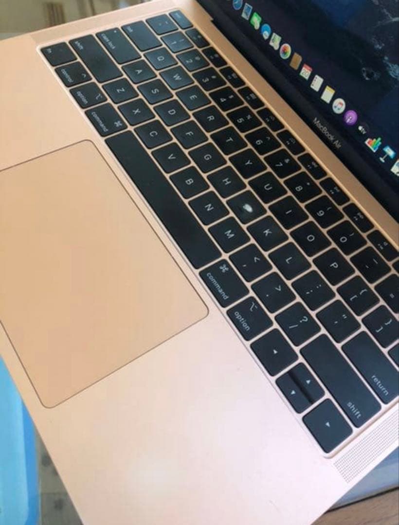MacBook Air 13インチ　2019 ジャンク　本体
