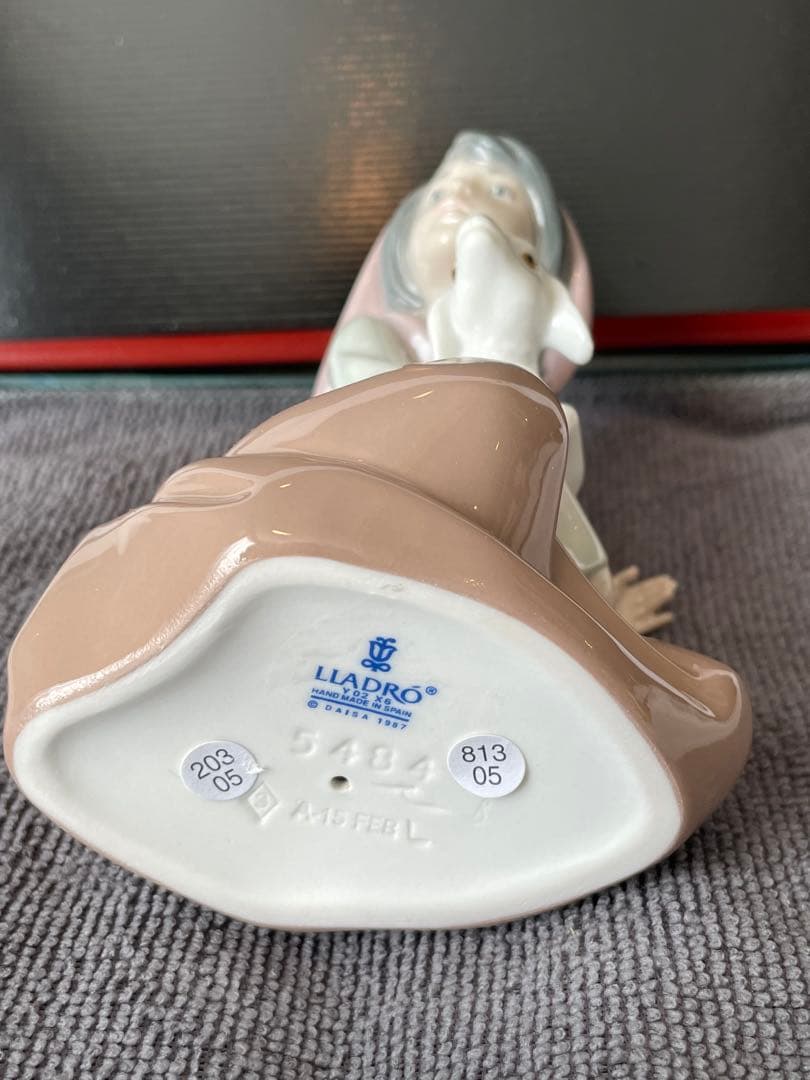 LLADRO リヤドロ 5484 『 羊飼いの少女』