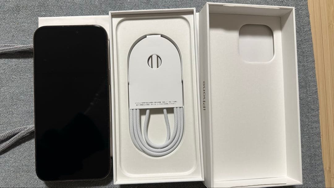 美品 iPhone 16 Pro MAX 512GB デザートチタニウム