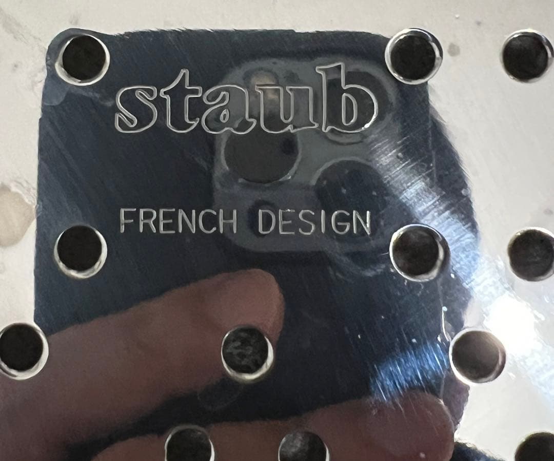 ①ツヴィリングJ.A.ヘンケルス IH対応 ② staub ストウブ 蒸し器