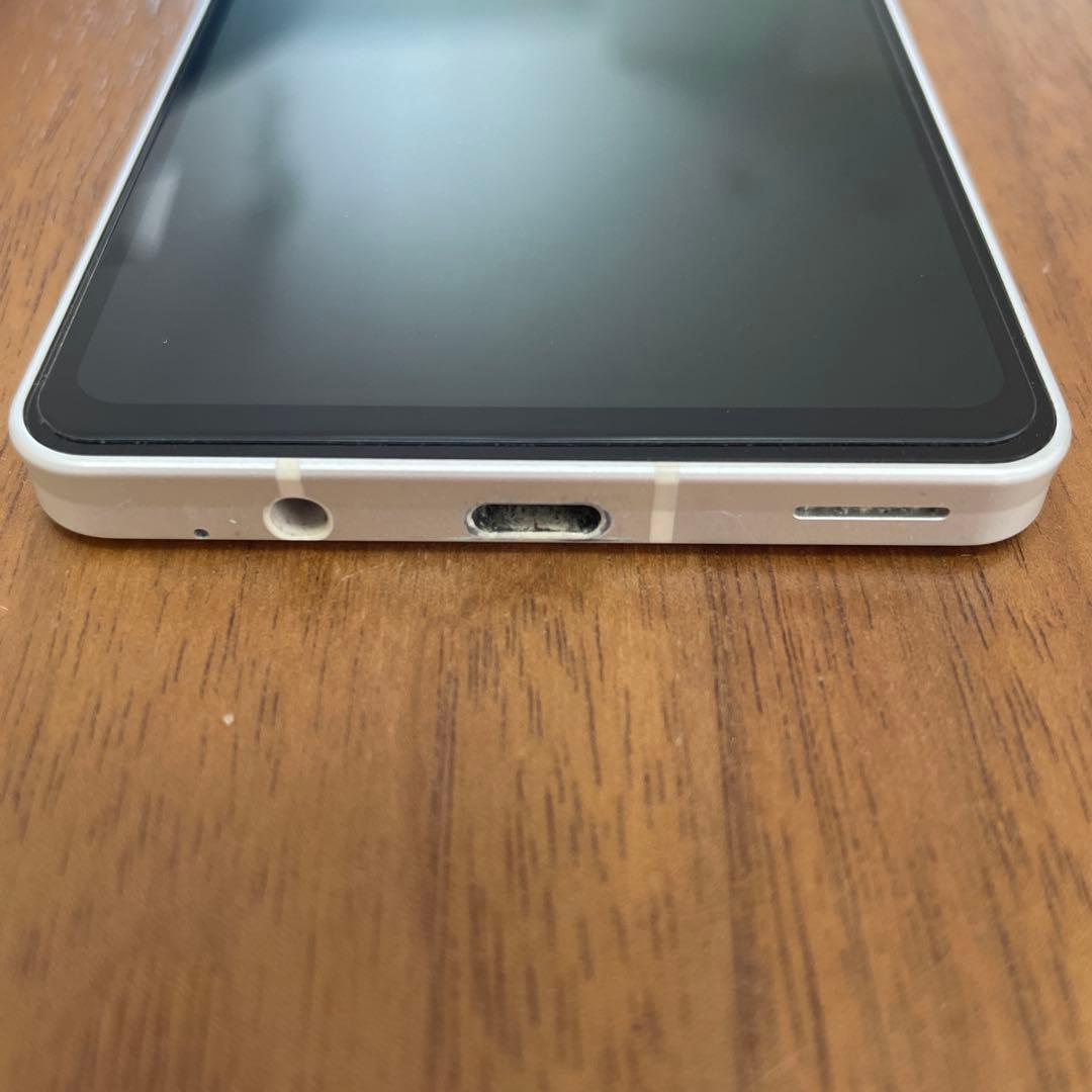 AQUOS sense6 シルバー SH-RM19 楽天モバイル版