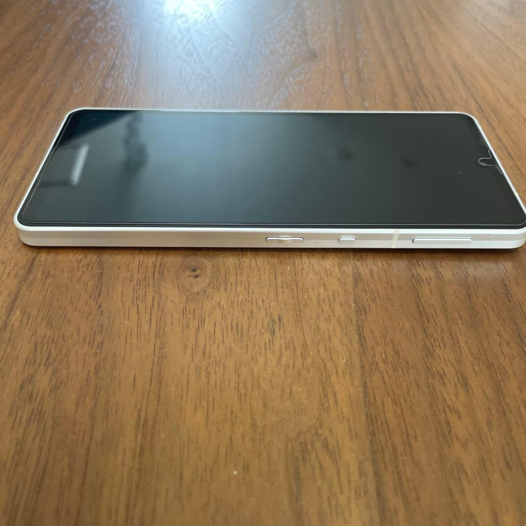 AQUOS sense6 シルバー SH-RM19 楽天モバイル版