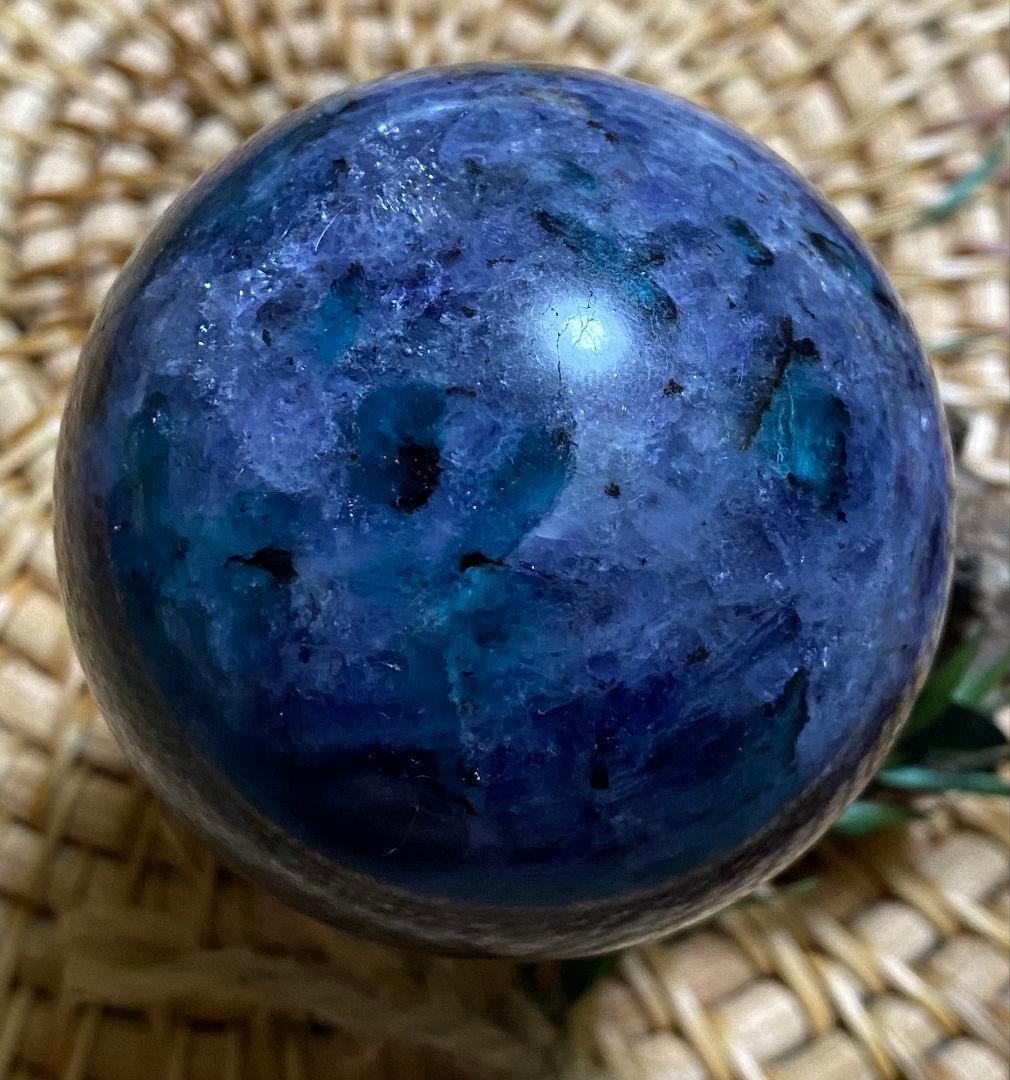 ★アイオライト with カイヤナイト エメラルド 共生★スフィア