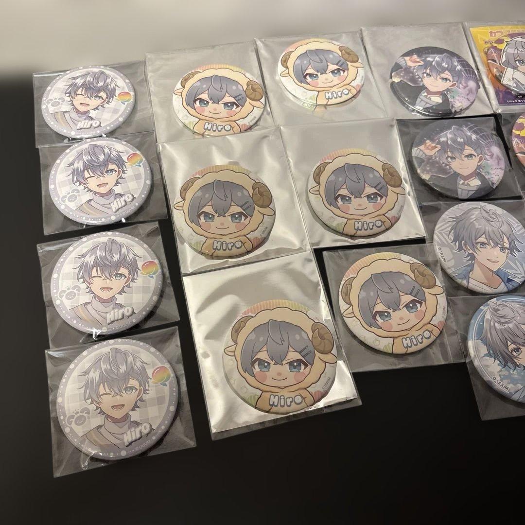 カラフルピーチ　缶バッジ　ヒロくん