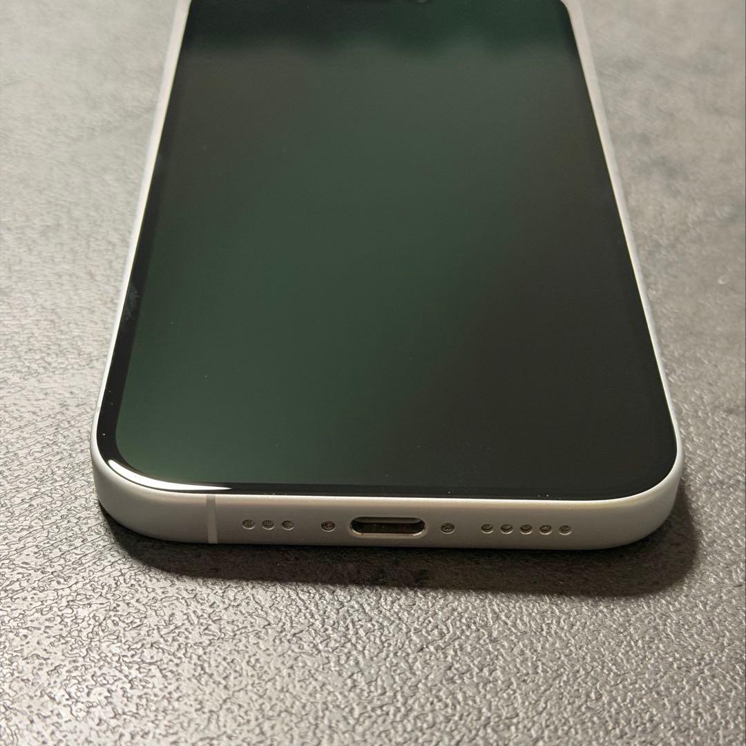 iPhone16 256G SIMフリー 【美品】 元箱・充電コード付