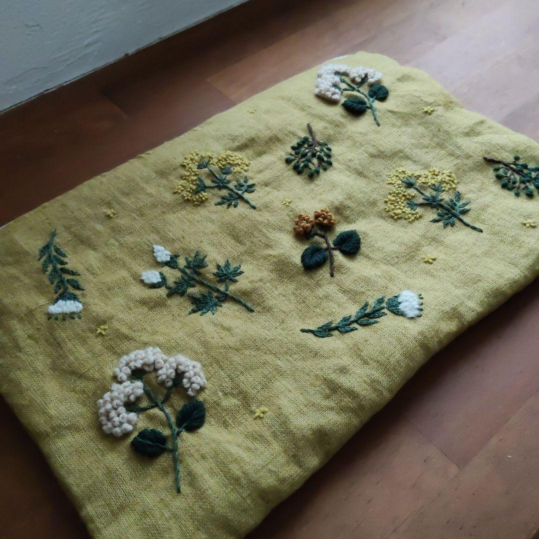 【アンちゃん様オーダー専用ページ】リネン刺繍　クッションカバー