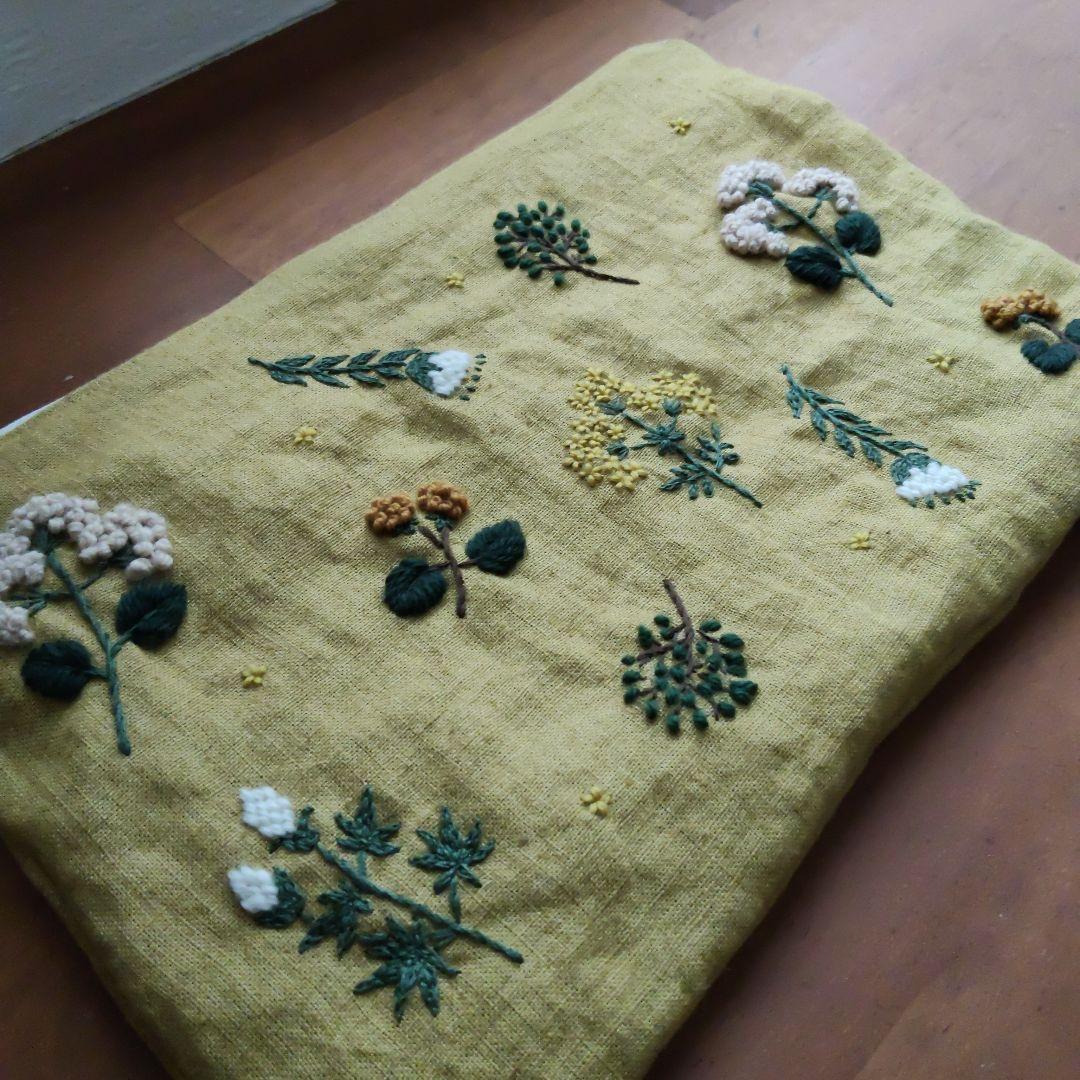 【アンちゃん様オーダー専用ページ】リネン刺繍　クッションカバー