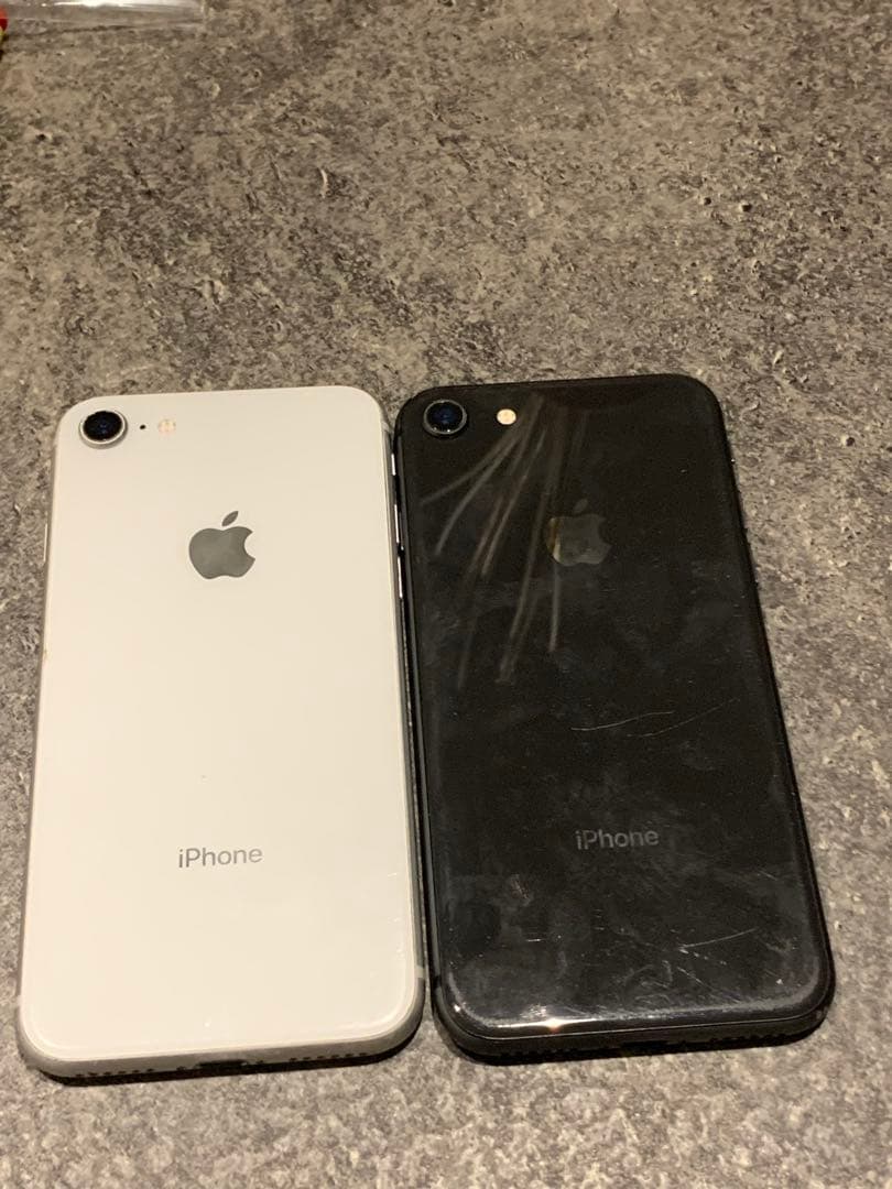 冷蔵庫、iPhone 8 ホワイト・ブラック セット