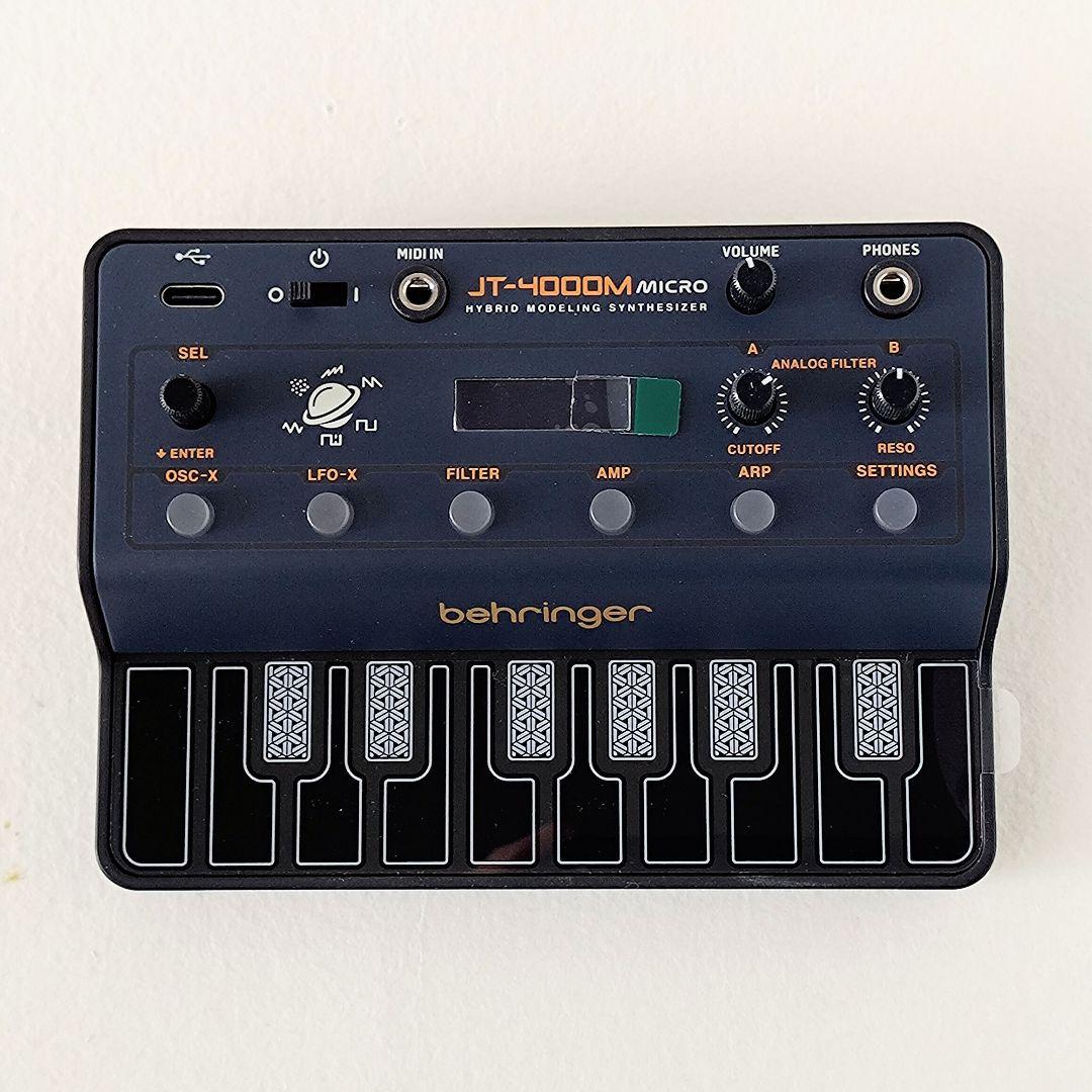 鍵盤楽器 BEHRINGER JT-4000M MICRO
