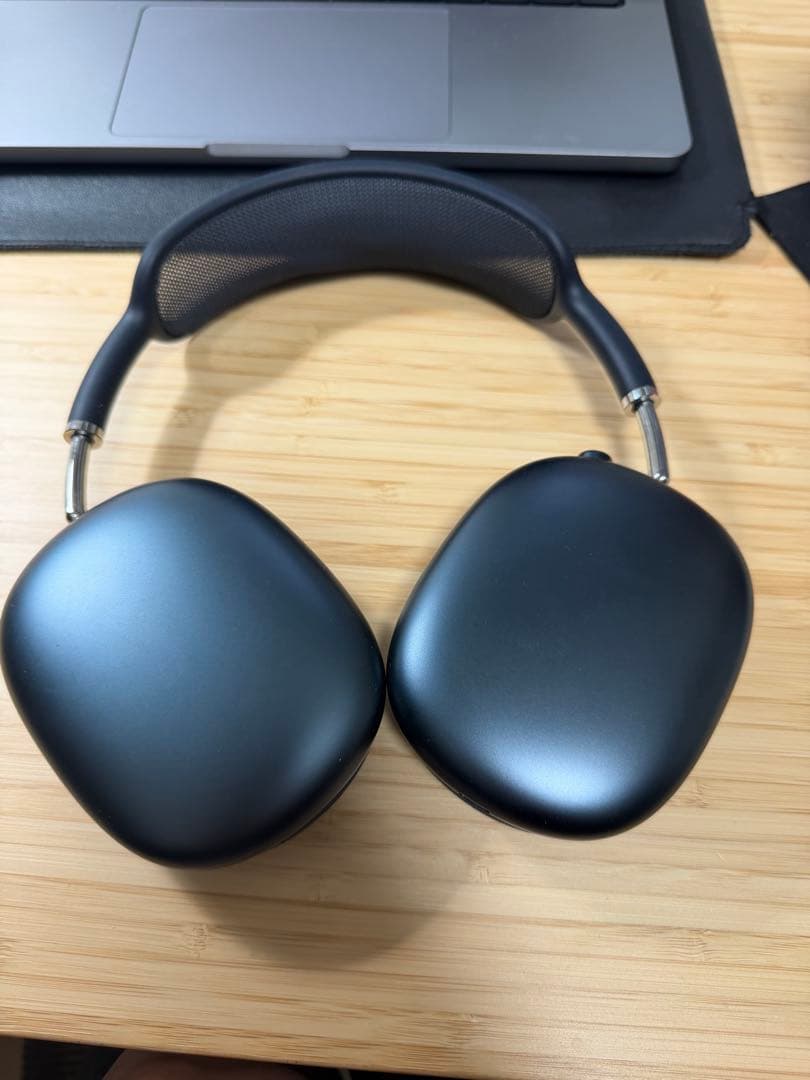 ブラックAirpods MAX