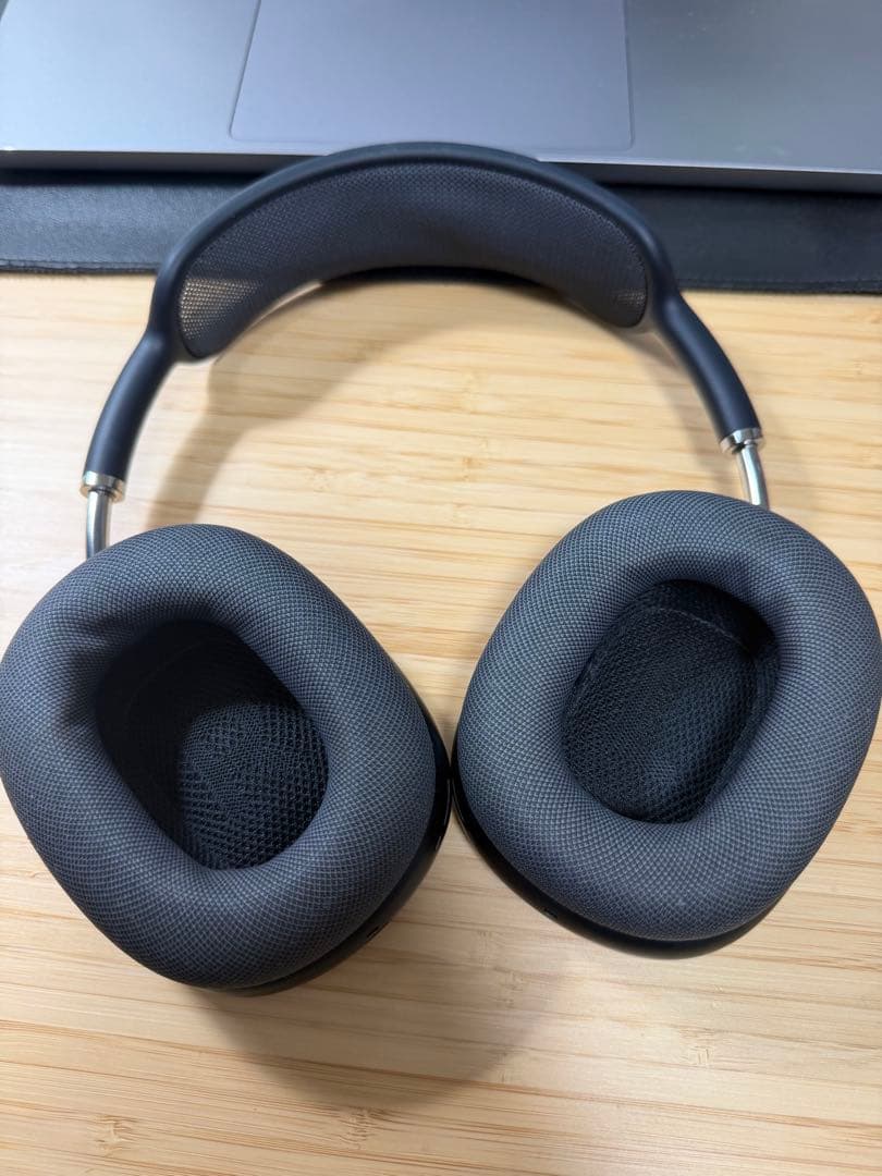 ブラックAirpods MAX