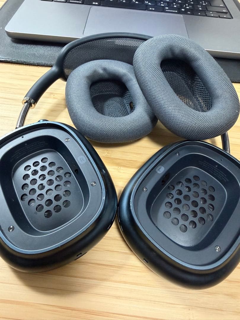 ブラックAirpods MAX