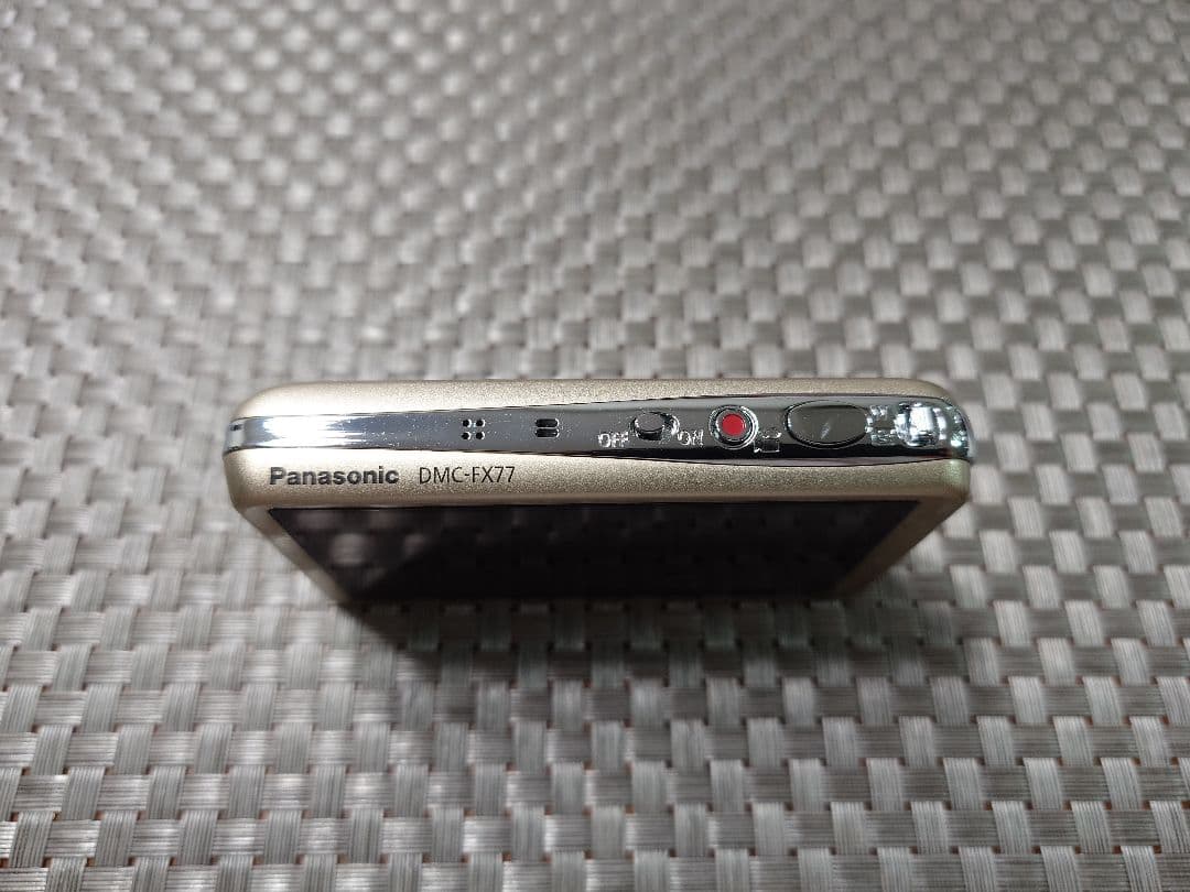 Panasonic DMC-FX77 ゴールド　コンパクトデジタルカメラ