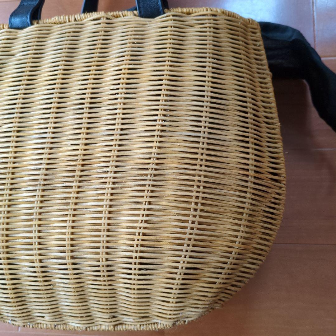 【未使用】北欧、暮らしの道具店 ころんと丸い、レザーハンドルのかごバッグ