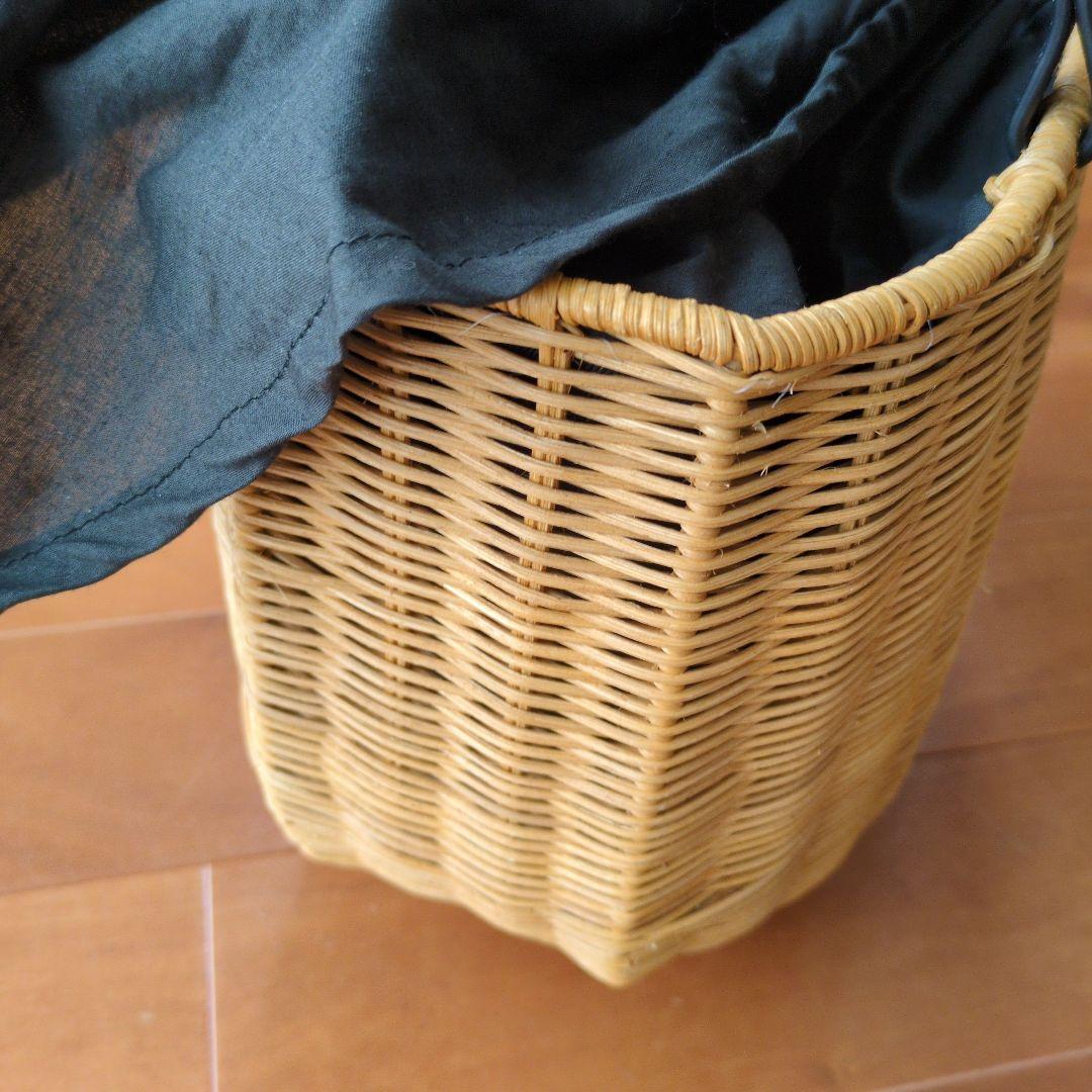 【未使用】北欧、暮らしの道具店 ころんと丸い、レザーハンドルのかごバッグ