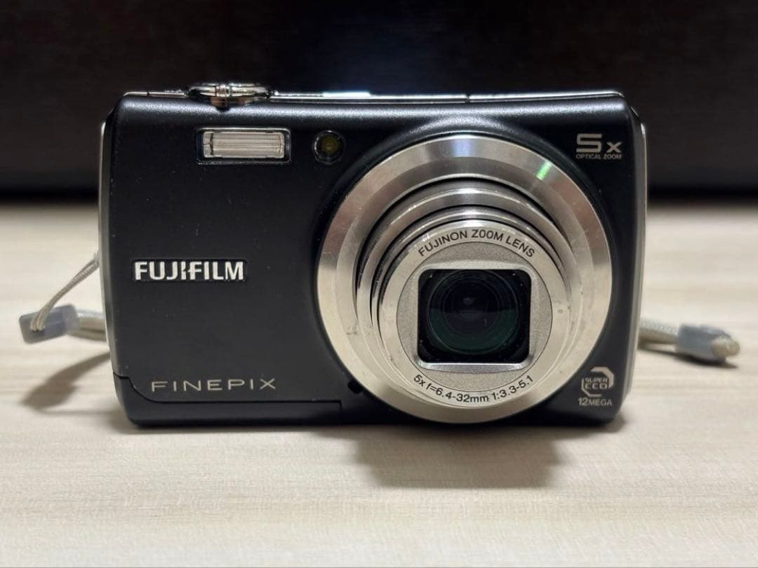 FUJIFILM FINEPIX F100fd ブラック