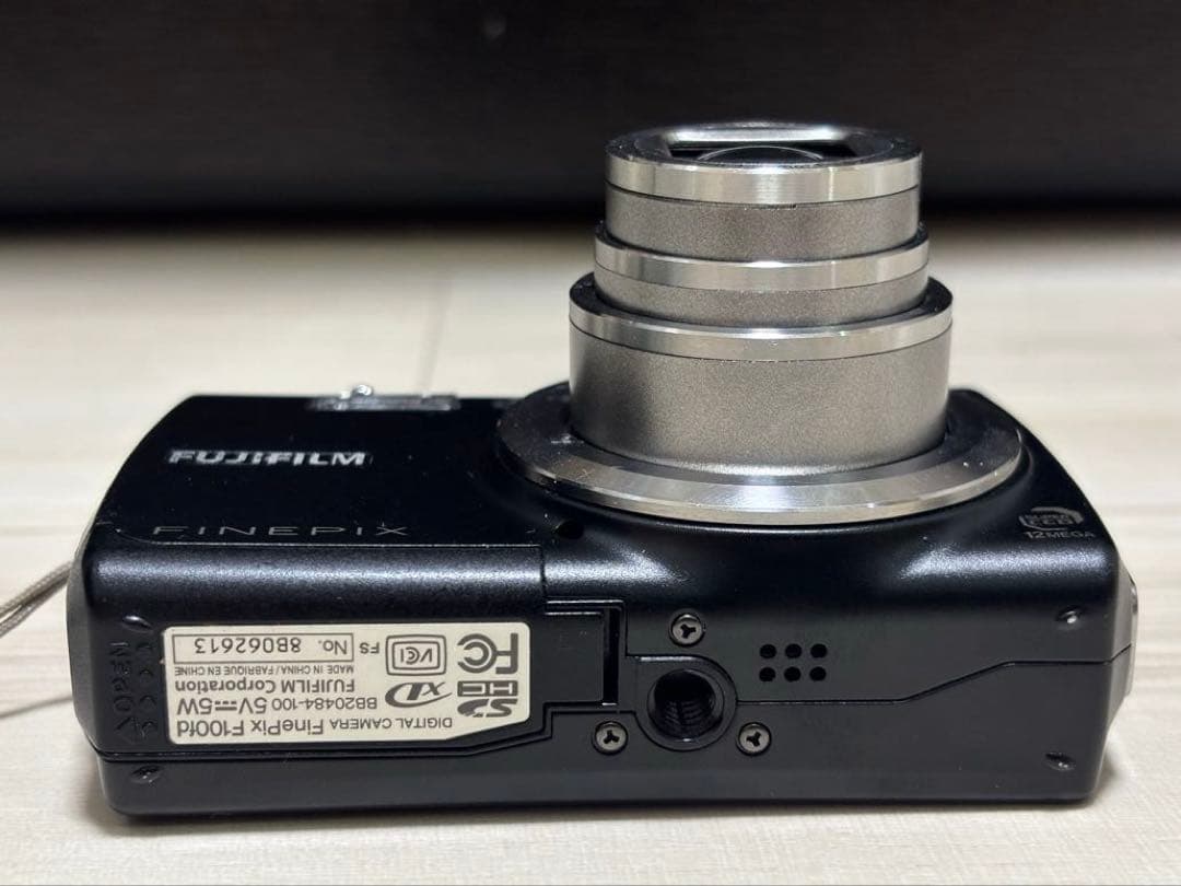 FUJIFILM FINEPIX F100fd ブラック