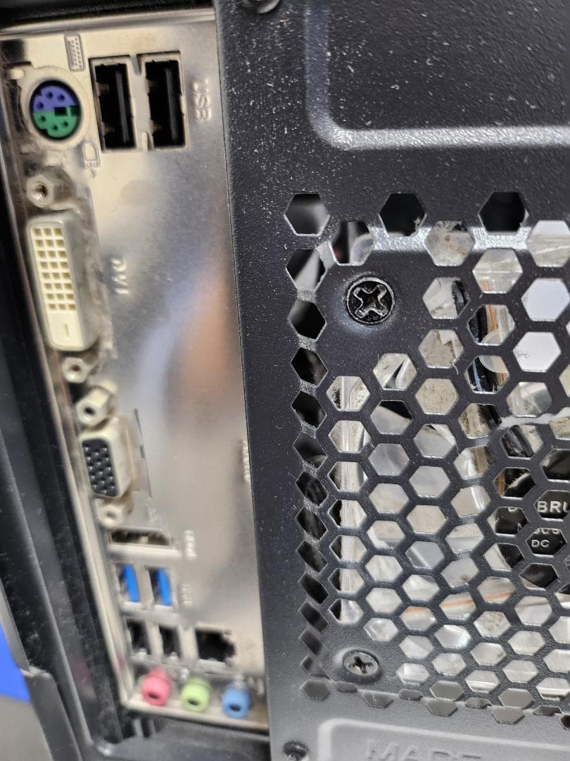 デスクトップPC　 USBポート多数　passmark 3535