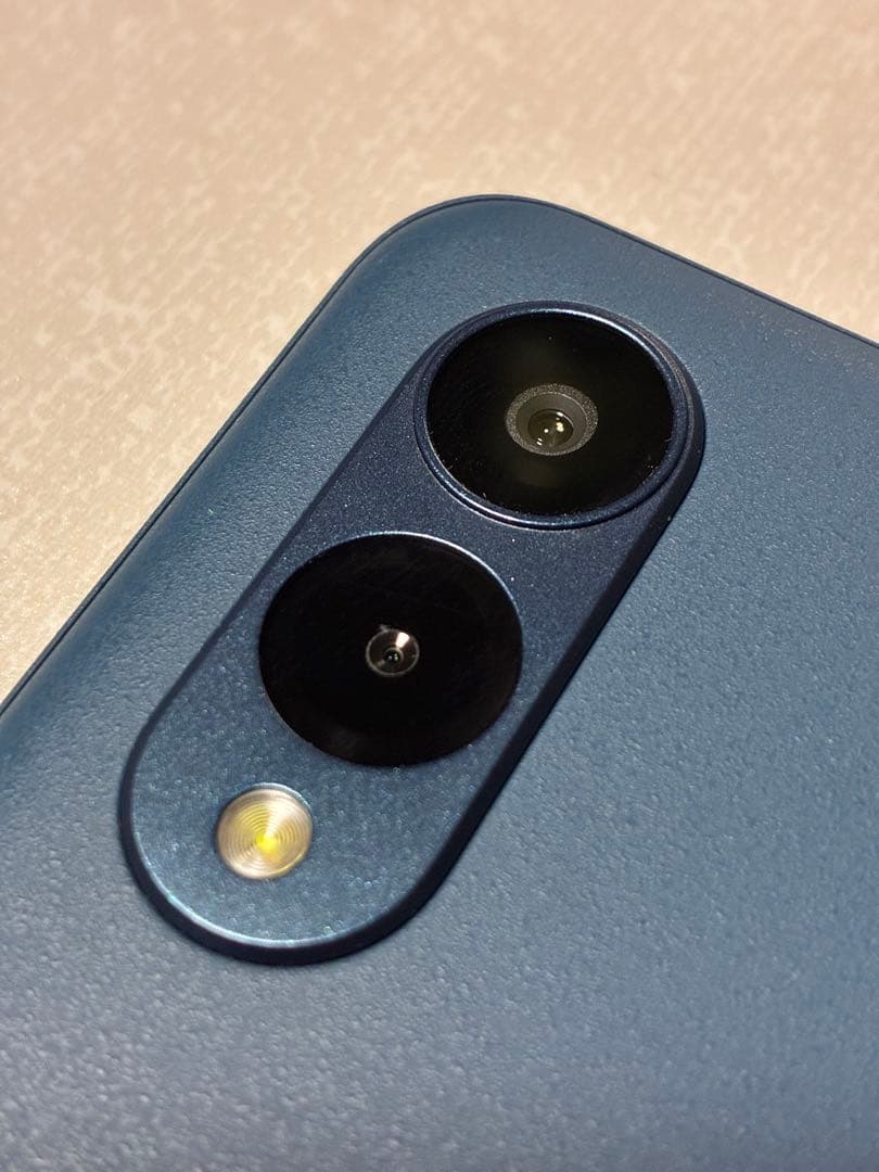 【美品】arrows We2 （SIMフリー）ネイビーグリーン FCG02SGA