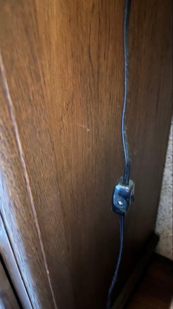 超大型　ヴィンテージステンドグラス花柄ランプ　グリーンカラー　高さ５７センチ程。