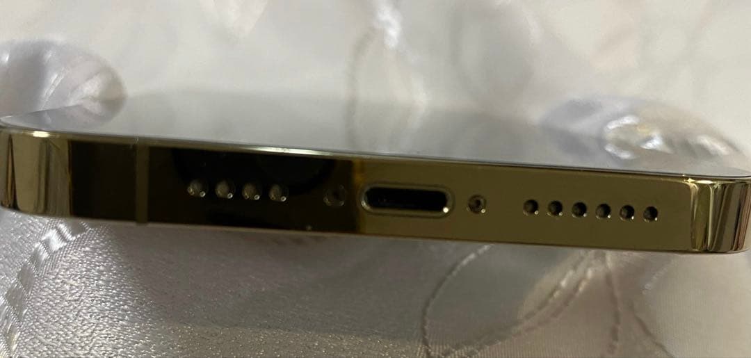 iPhone 13 ProMax 128GB ゴルドフイルムセット