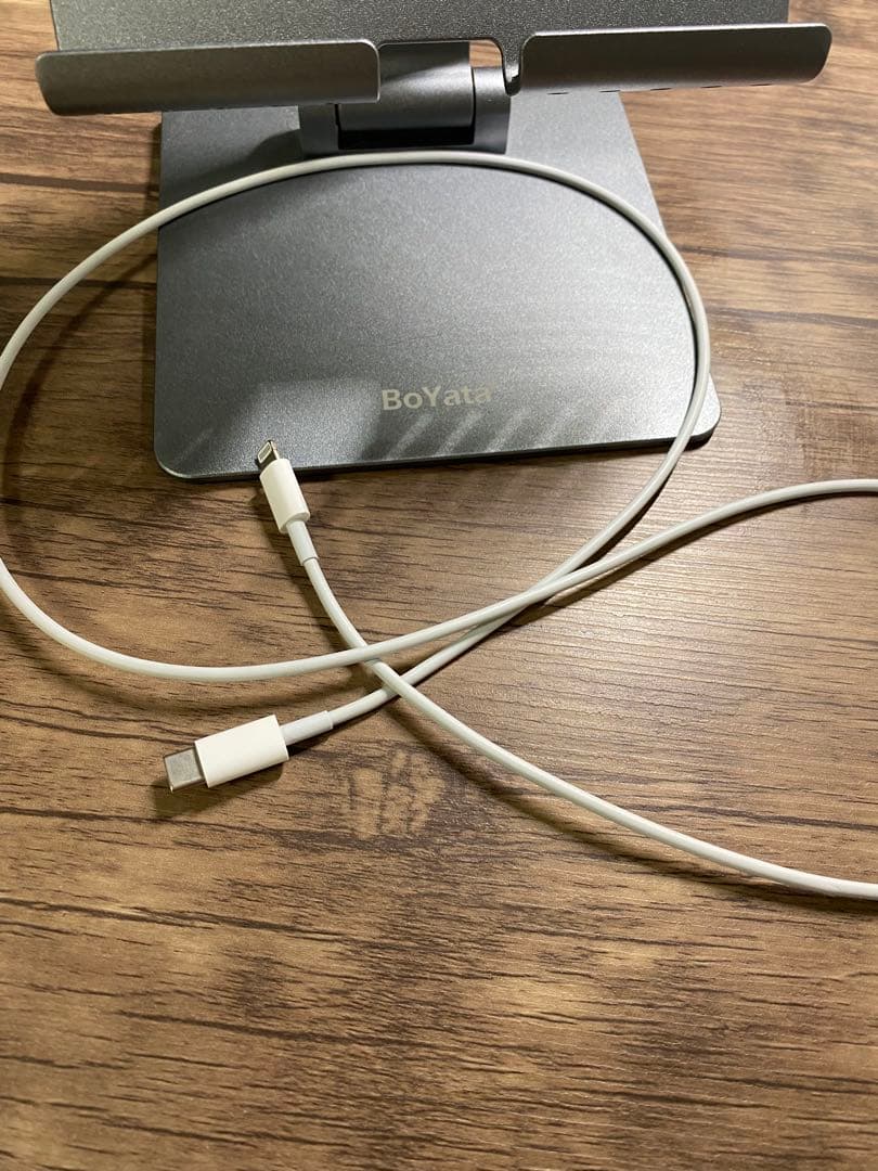 訳アリ iPad Air 第5世代 256GB Wi-Fiモデル　パープル　ペン