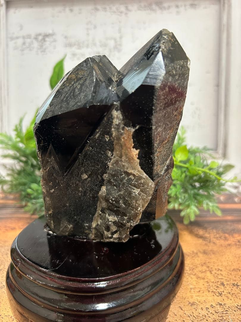 1.1kg ⭐️モリオンクラスター❤︎専用台座 【最強】天然石　浄化　邪鬼　黒水晶⭐️