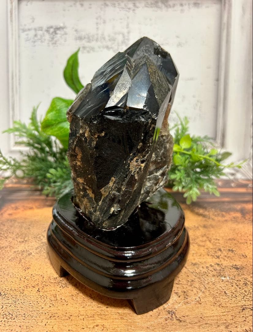 1.1kg ⭐️モリオンクラスター❤︎専用台座 【最強】天然石　浄化　邪鬼　黒水晶⭐️