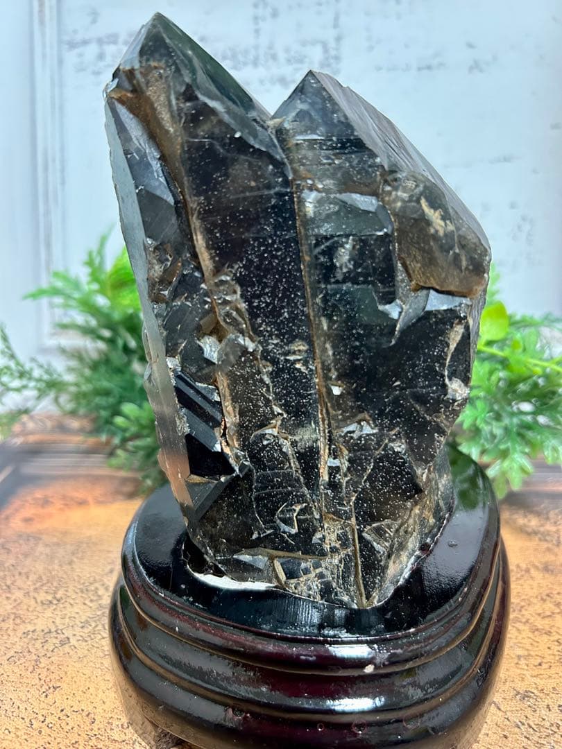 1.1kg ⭐️モリオンクラスター❤︎専用台座 【最強】天然石　浄化　邪鬼　黒水晶⭐️