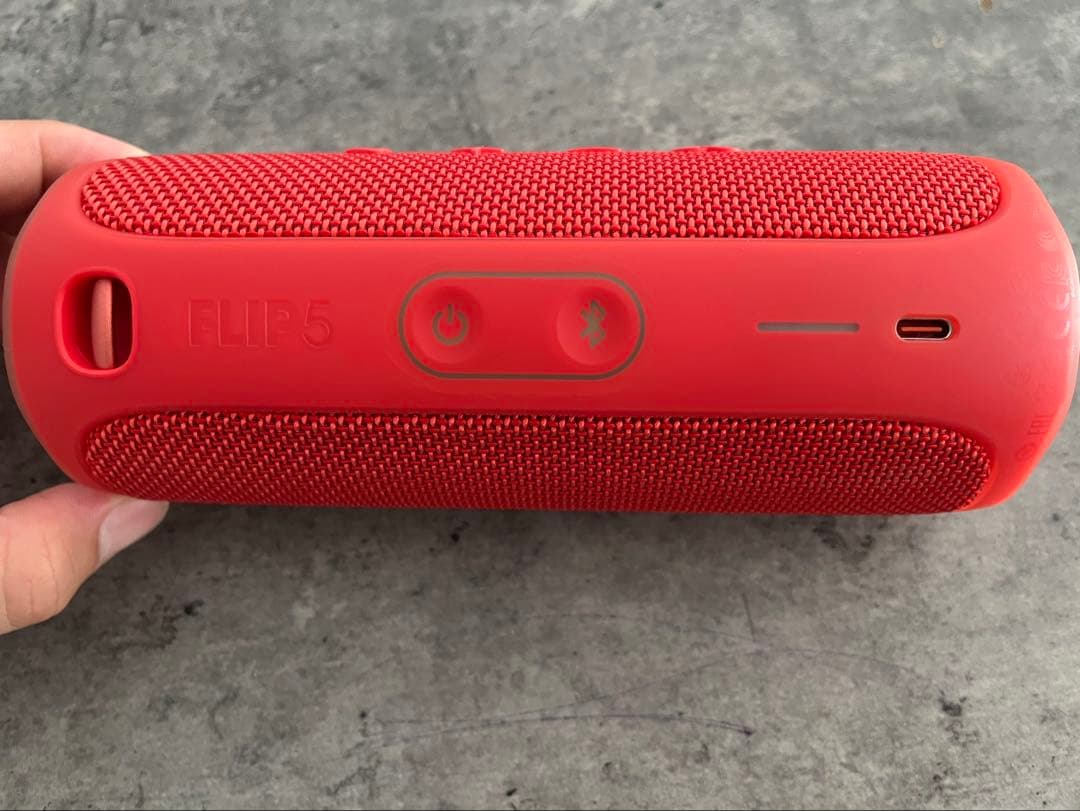 【美品】8000円から値下げ！JBL FLIP5 ワイヤレススピーカー レッド